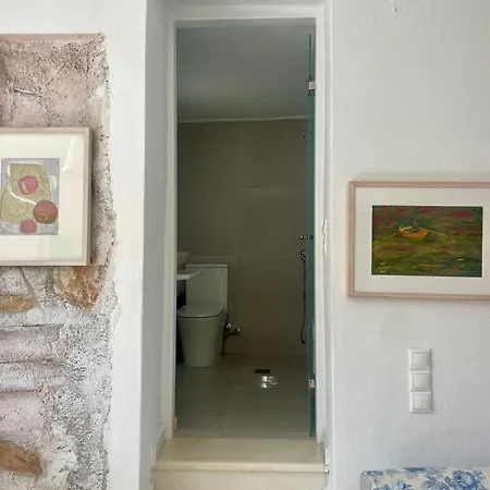 The Artists House - Traditional