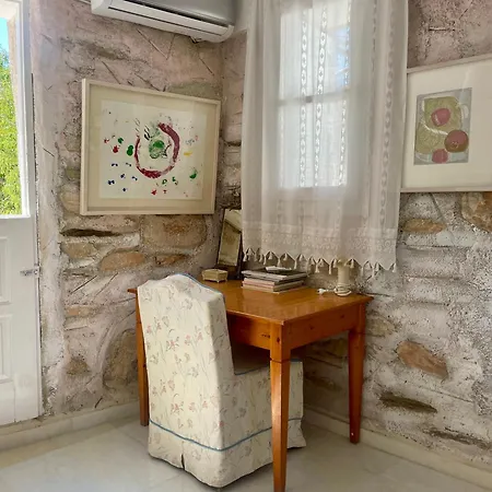 בית נופש The Artists House - Traditional *